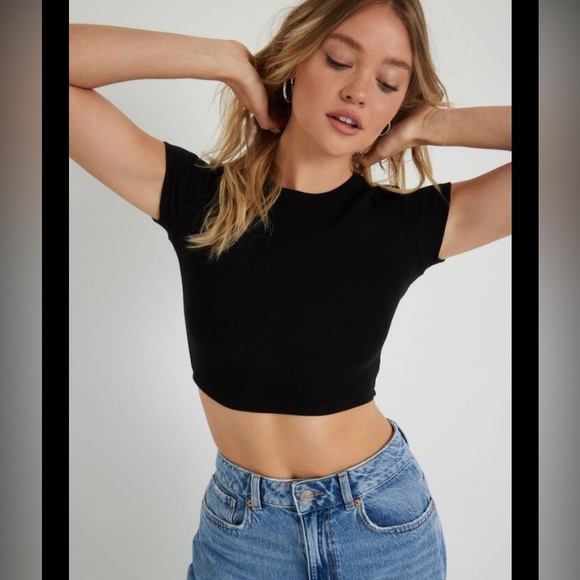 Garage Stormi Tee - Picture 1 of 3